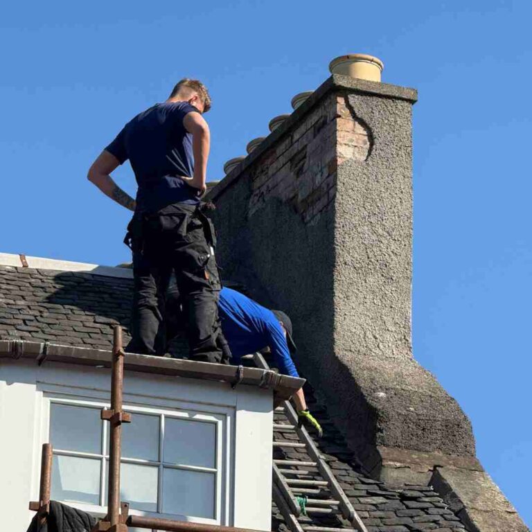 roofers kirkcaldy on roof